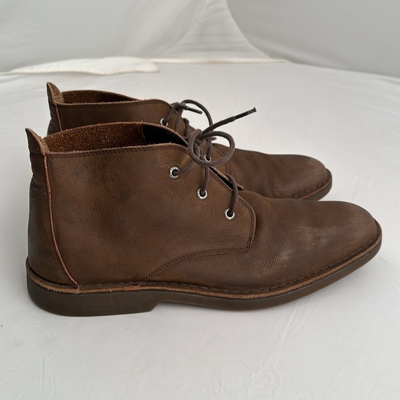 Sperry Topsider brown distressed leather chukka boots main image 8